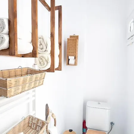 Kellys House منزل للإقامة إبانومي